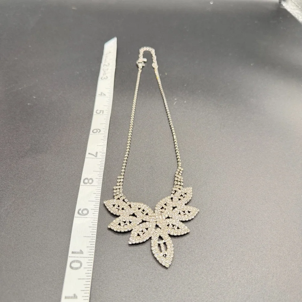 Rhinestone Leaf Statement Necklace Silver Tone Crystal Floral Bib Collar Jewelry